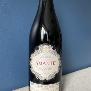 Studio image of Toscana wine bottle shot u2013 Italian red wine u2013 buy Toscana wine online in the UK u2013 order Italian wine with UK delivery