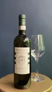Studio image of Piemonte wine bottle shot u2013 Italian white wine u2013 buy Piemonte wine online in the UK u2013 premium Italian wine selection online
