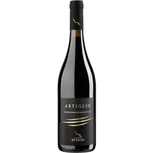 Studio image of Puglia wine bottle shot u2013 Italian red wine u2013 buy Puglia wine online in the UK