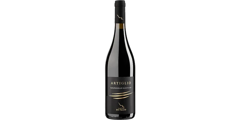 Studio image of Puglia wine bottle shot u2013 Italian red wine u2013 buy Puglia wine online in the UK