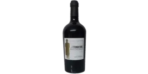 Studio image of Abruzzo wine bottle shot u2013 Italian wine u2013 buy Abruzzo wine online in the UK u2013 buy Italian wine online