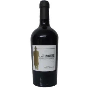 Studio image of Abruzzo wine bottle shot u2013 Italian wine u2013 buy Abruzzo wine online in the UK u2013 buy Italian wine online