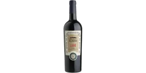 Studio image of Merlot Sicilia wine bottle shot u2013 Italian red wine u2013 buy Merlot Sicilia wine online in the UK
