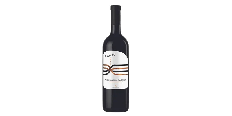 Studio image of Abruzzo wine bottle shot u2013 Italian wine u2013 buy Abruzzo wine online in the UK u2013 order Italian wine with UK delivery