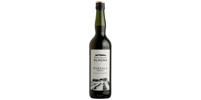 Studio image of Sicilia wine bottle shot u2013 Italian wine u2013 buy Sicilia wine online in the UK u2013 buy Italian wine online