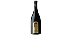 Studio image of Campania wine bottle shot u2013 Italian white wine u2013 buy Campania wine online in the UK