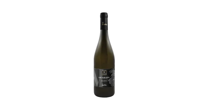 Studio image of Chardonnay wine bottle shot u2013 Italian white wine u2013 buy Chardonnay wine online in the UK